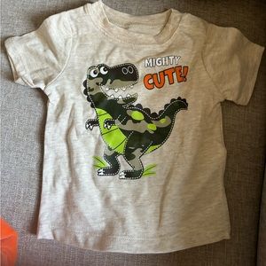 Baby T shirt dinosaur
